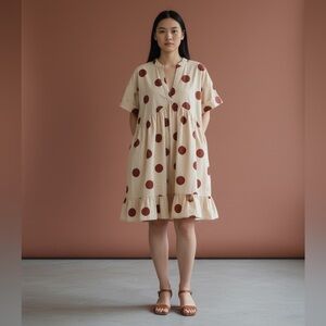 025. Polka dot rolled cuff dress in tan and burgundy
